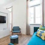 Feels Like Home Chiado Charming Studios
