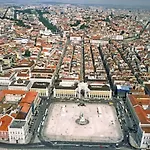 Arco da Graça Downtown