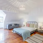 Bright & Spacious Alfama Apartment, By Timecooler