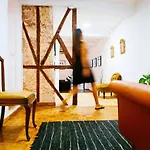 Vintage & Central Apartment In Bairro Alto, Lisbon
