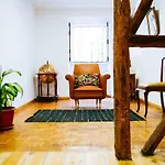 Vintage & Central Apartment In Bairro Alto, Lisbon