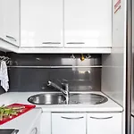 Joivy Bold And Colourful 1-Bed Flat At The Heart Of Chiado, Nearby Carmo Convent