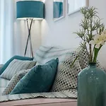 Beautiful Downtown Apartment