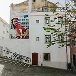 Rent4Rest Lisbon Downtown Tiny Studio Apartments
