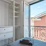 Beautiful Apartment With View Of The Tagus River
