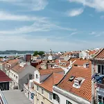 Beautiful Apartment With View Of The Tagus River