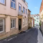 Guestready - Elegant Apartment With Private Terrace In Martires Da Patria