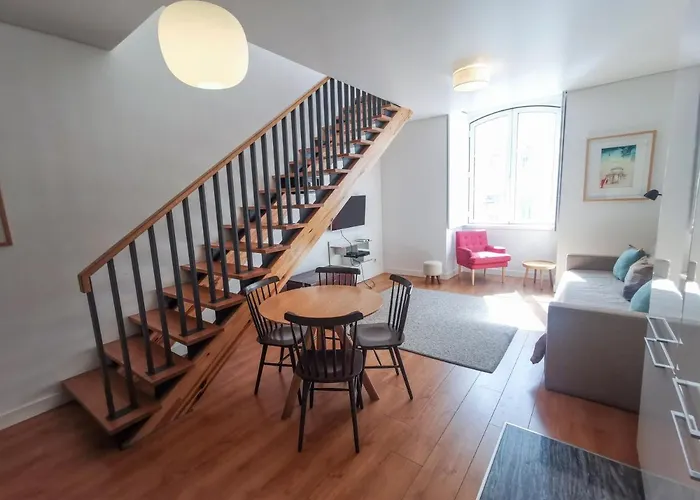 Fanqueiros Apartment