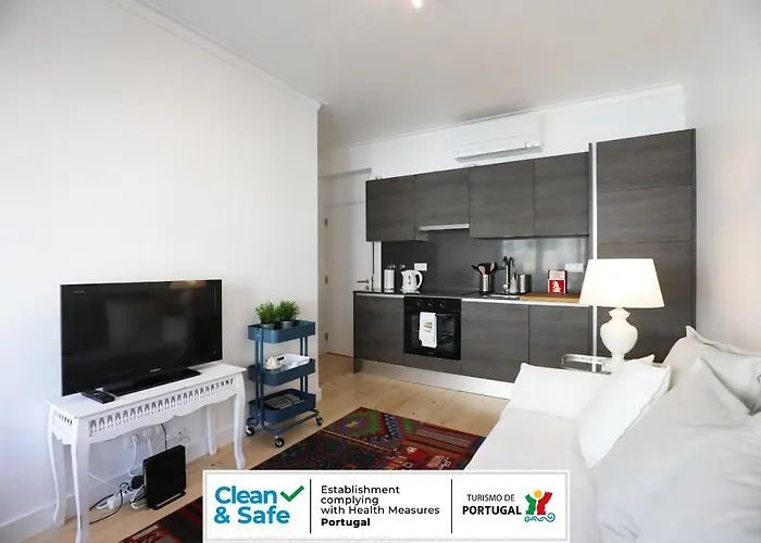 Central Lisbon Luxury Apartment