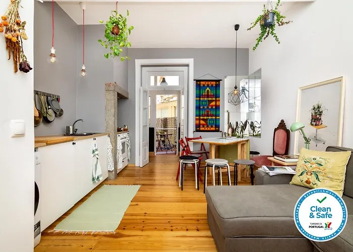 WHome | Graça Hippie Chic Apartment