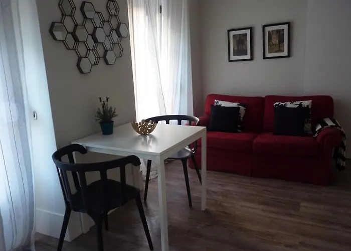 Confortable 1 Bedroom Apt in Avenida de Roma