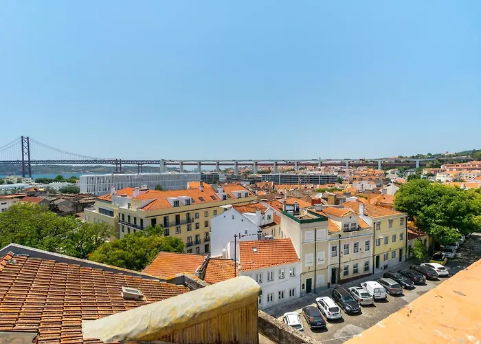 Whome | Premium River View Apartment