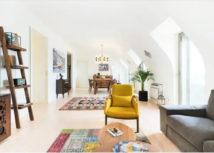 Luxury Apartment By Myplaceforyou, Very Quiet, Close To Time Out Market Lisbon