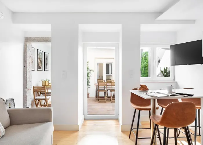 Joivy Principe Real 2Br Apt With Terrace Nearby Botanical Garden Of Lisbon