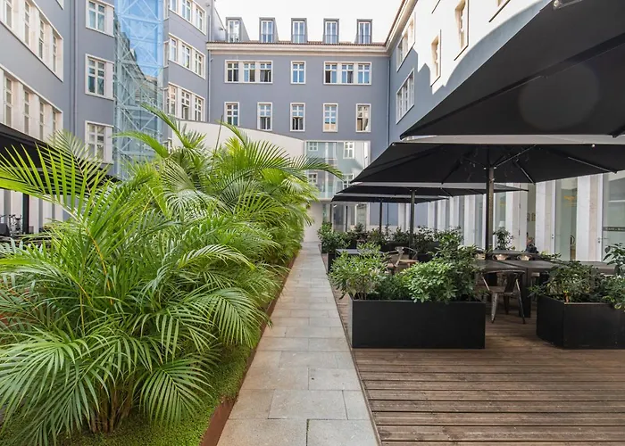 8 Building Apartments