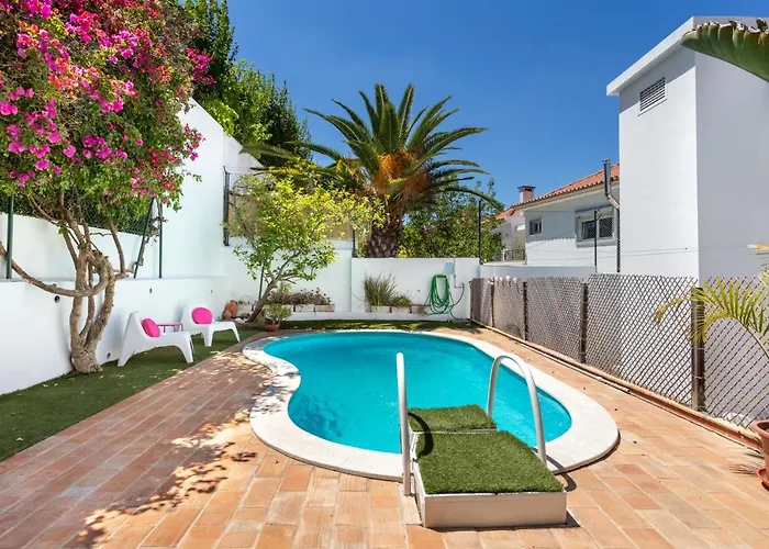 Altido Exclusive Villa With Terrace And Swimming Pool