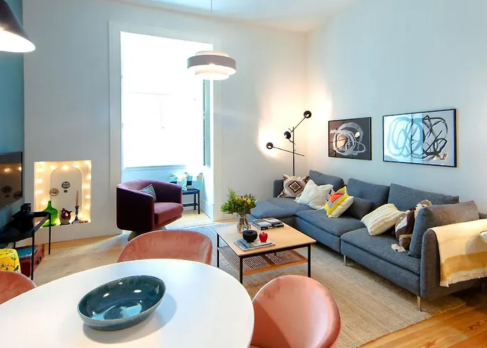 Brand New & Spacious 2Bdr Apartment By Lovelystay