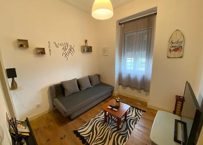 Tomás Surf Shelter Apartment