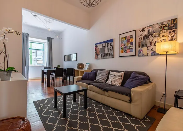Typical 2Bdr Apartment In Lisbon By Lovelystay