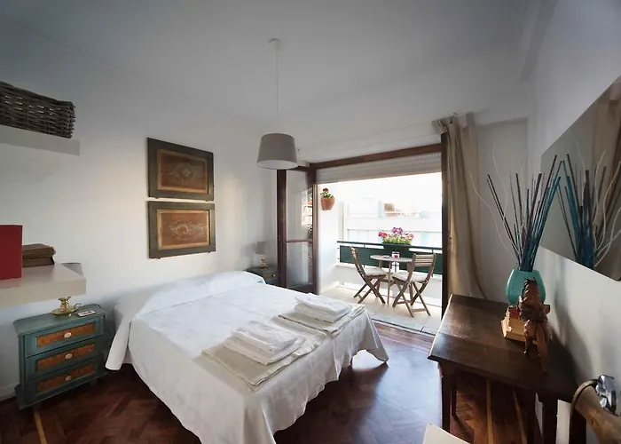 Flower Court - Guest House (Adults Only)