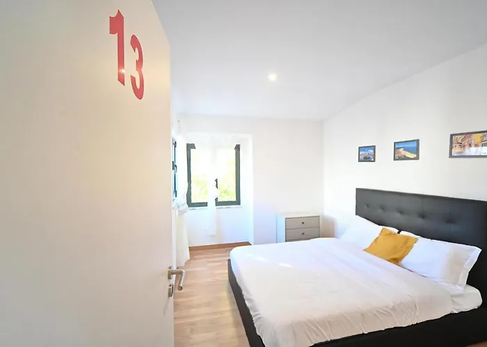 7 Requinte Hostel