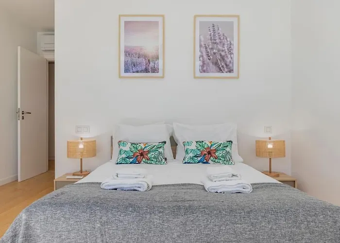 Campolide Lovely 2 Bedroom By Innkeeper