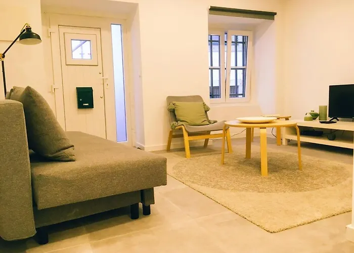 Modern Central Studio B Chiado