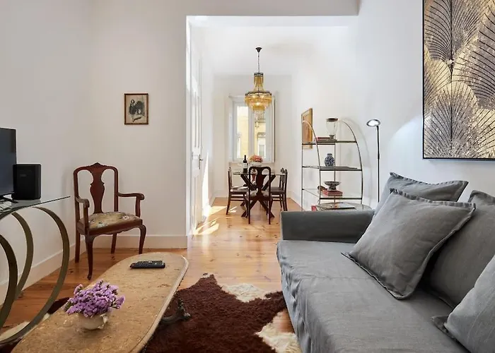 Charming Lisbon Central Apartment