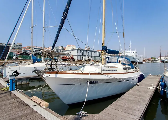 Evamia Boat