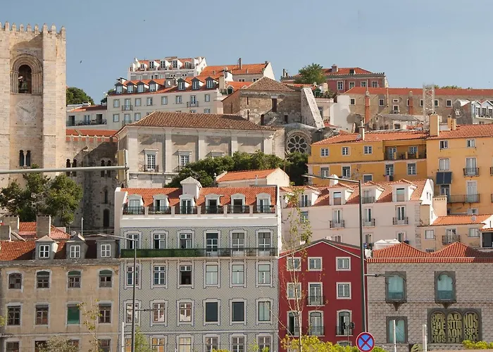 Alfama Historical Apartment 3 Bedroom Duplex