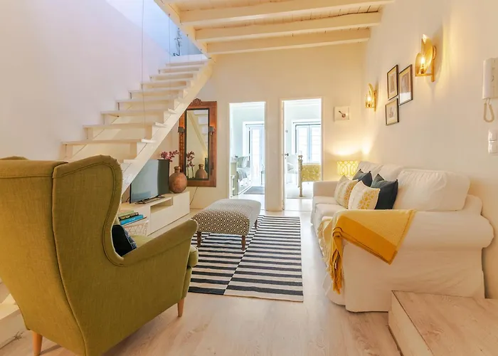 Sunny São Paulo Home