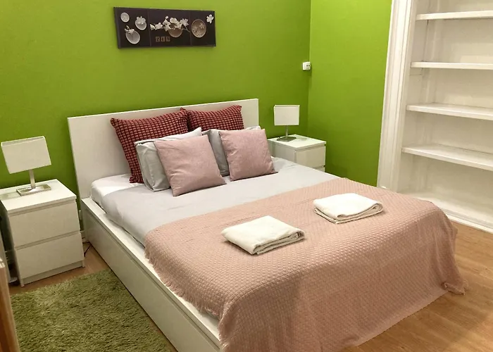 2 bedroom apartment in Vila Típica de Lisboa