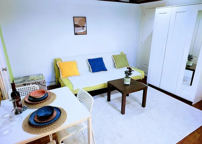 Alfama Charm Apartments - Authentic Lisbon Experience
