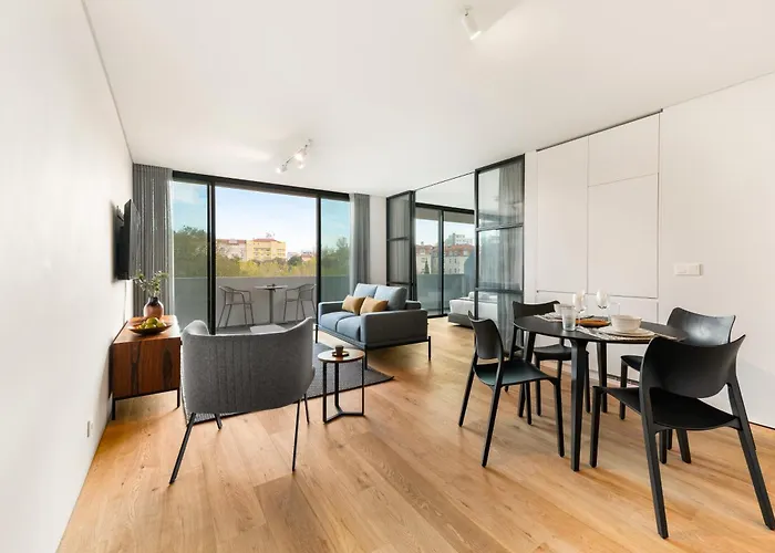 Mirabilis Apartments - Lx Living
