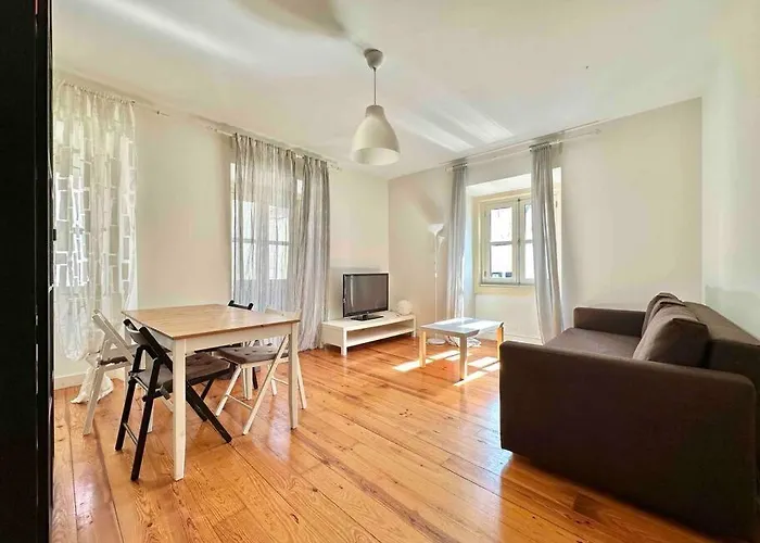 Cozy Apartment In Bairro Alto