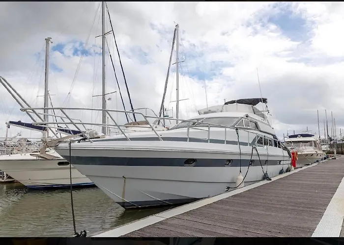 Beautiful&magnific yacht for 6 persons