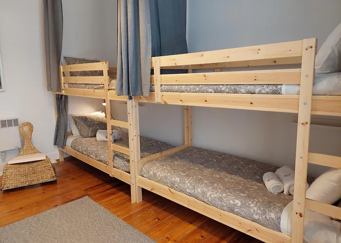 Estrela Charming Rooms 2 By Host-Point