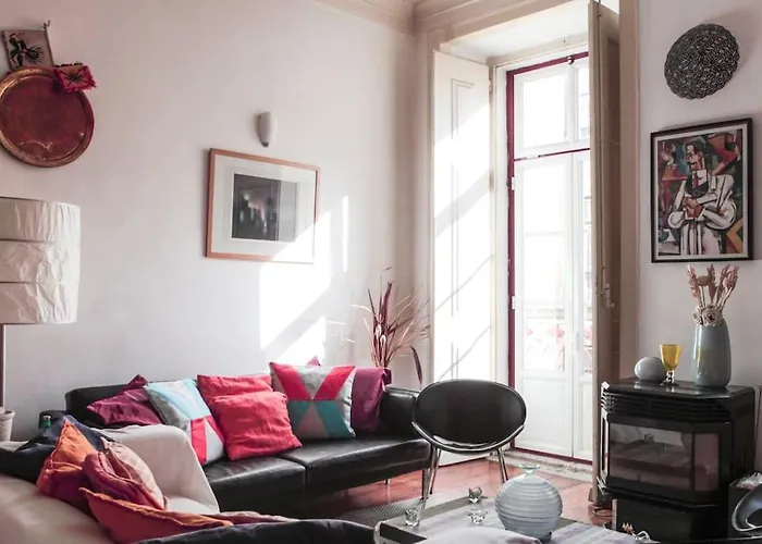 My Fair Lisbon - Historical Santos 5 Bedroom Apartment