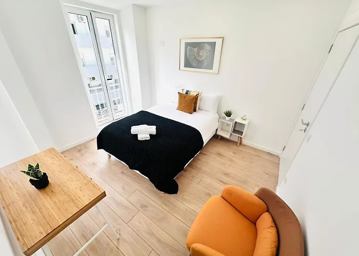 Lisbon City Center 3 Bedroom Flat Next To Avenida Almirante Reis