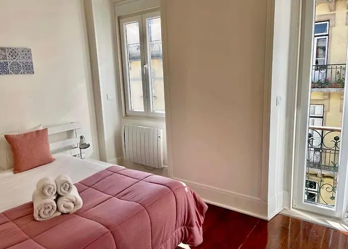 2 Bdrms Apartment Near Lx Factory Free Parking