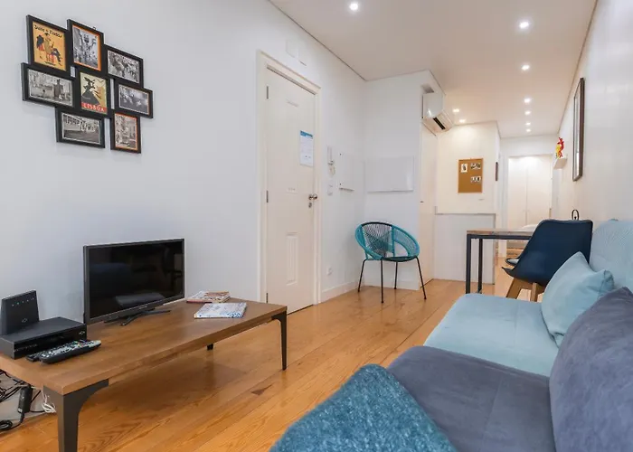 Modern Apartment In Bairro Alto By Lovelystay