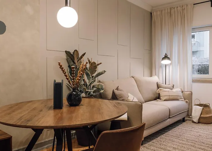 Estoril - 2 Bedrooms In Estrela