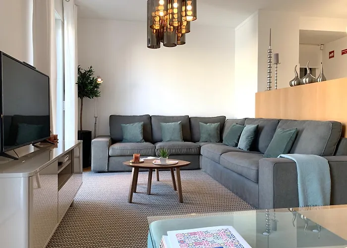 Mm1 Central Lisbon With Castle View And Free Parking!