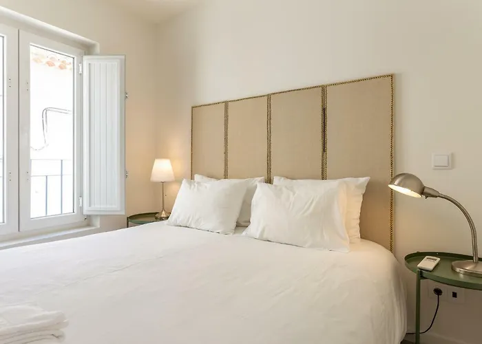 Apartment Martim Moniz - Tram 28