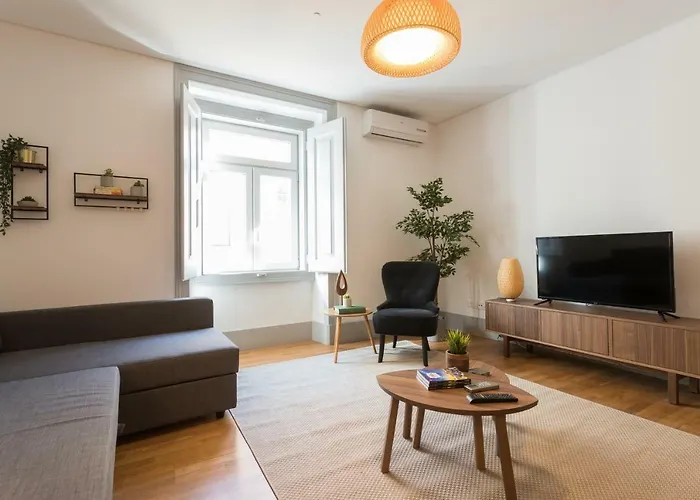 Feels Like Home S. Bento Charming Flat