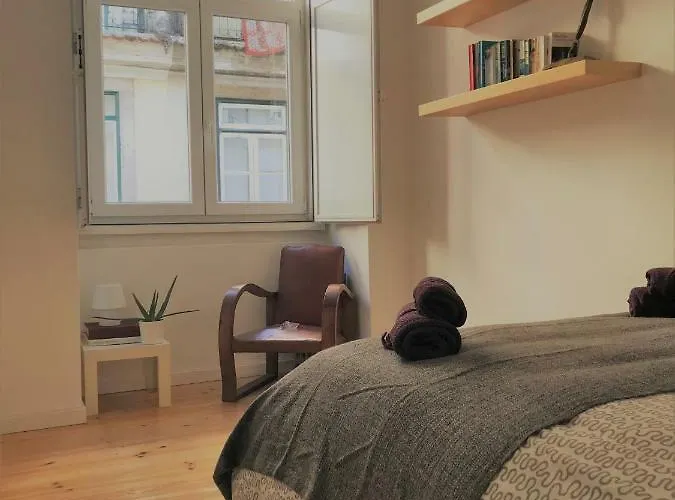 Baixa-Chiado Cosy 5 Bedrooms