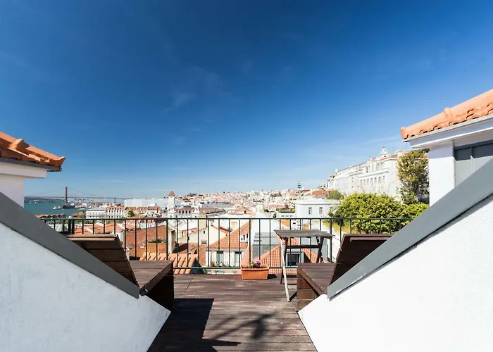 Flh Chiado Skyline