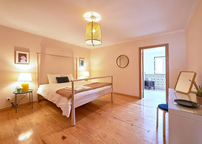 Renovated And Spacious Duplex Apartment With Patio, By Timecooler