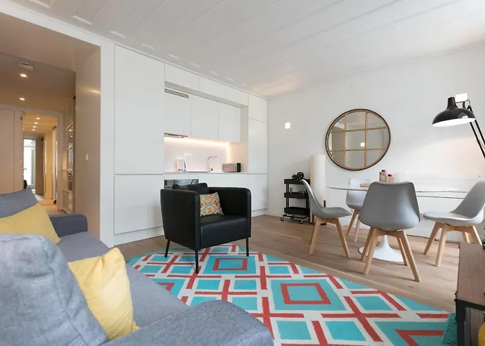 Feels Like Home Chiado Modern Place