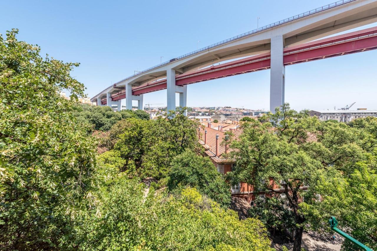 Appartement Guestready - Family W Rooftop In Alcântara Lisboa
